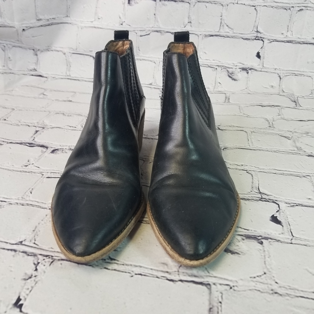 Madewell black leather chelsea boots - Picture 9 of 11